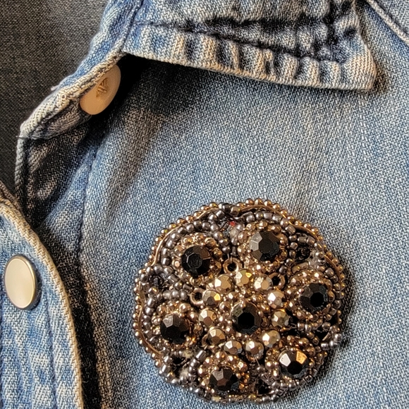 Silver and black pin/broach. 2 inches. - Picture 2 of 4